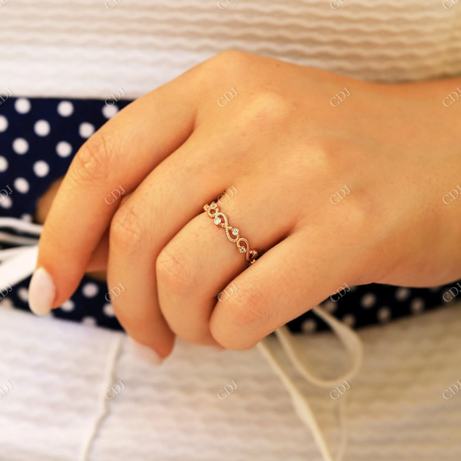0.10CTW Twisted Bezel Set CVD Diamond Wedding Band