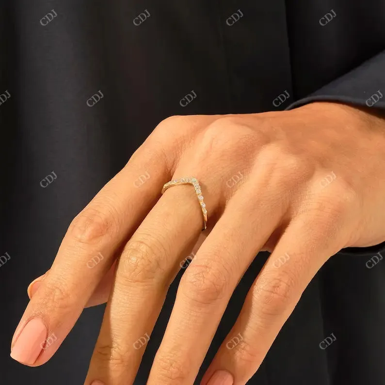 0.19CTW Pave Diamond Curve Nesting Wedding Band