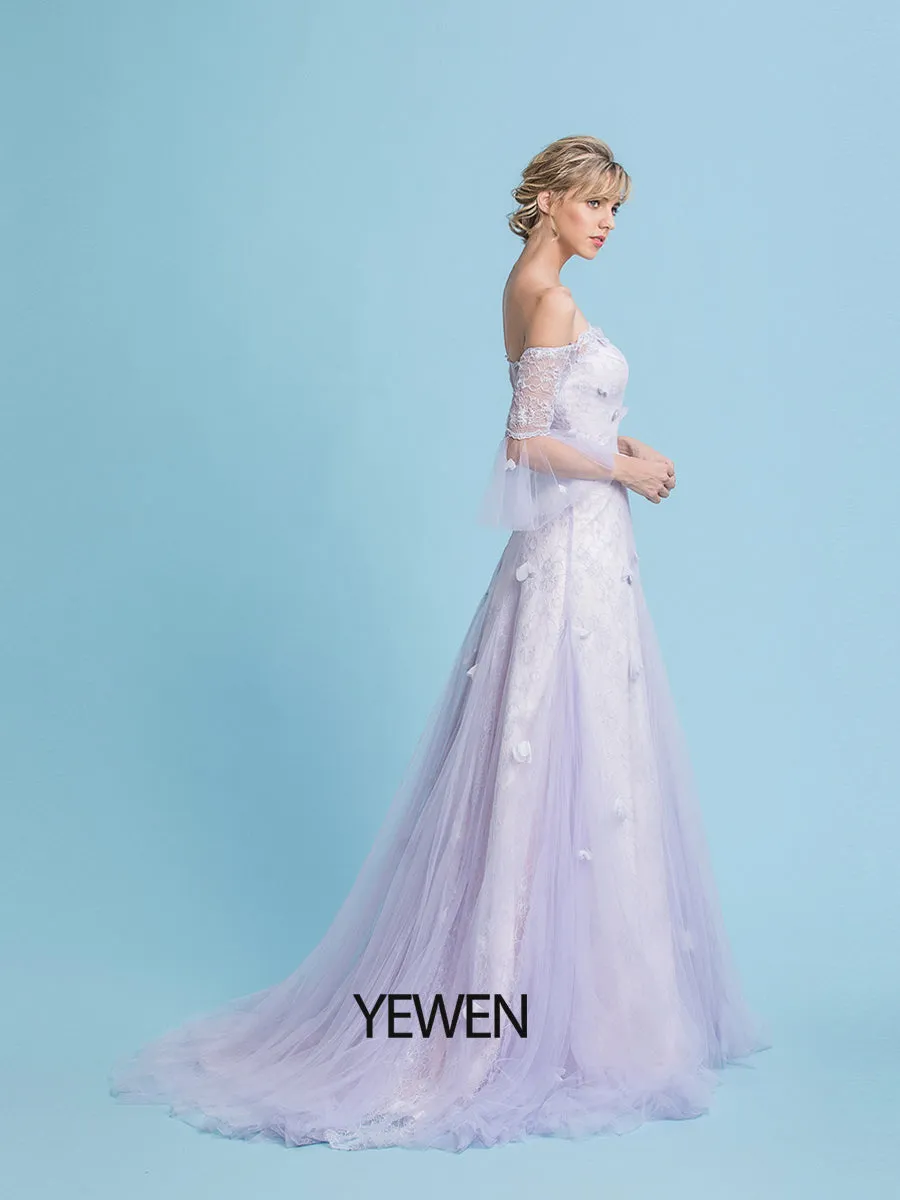 A-Line Wedding Dresses Off Shoulder Sweep / Brush Train Lace Short Sleeve Country Plus Size with Lace Embroidery