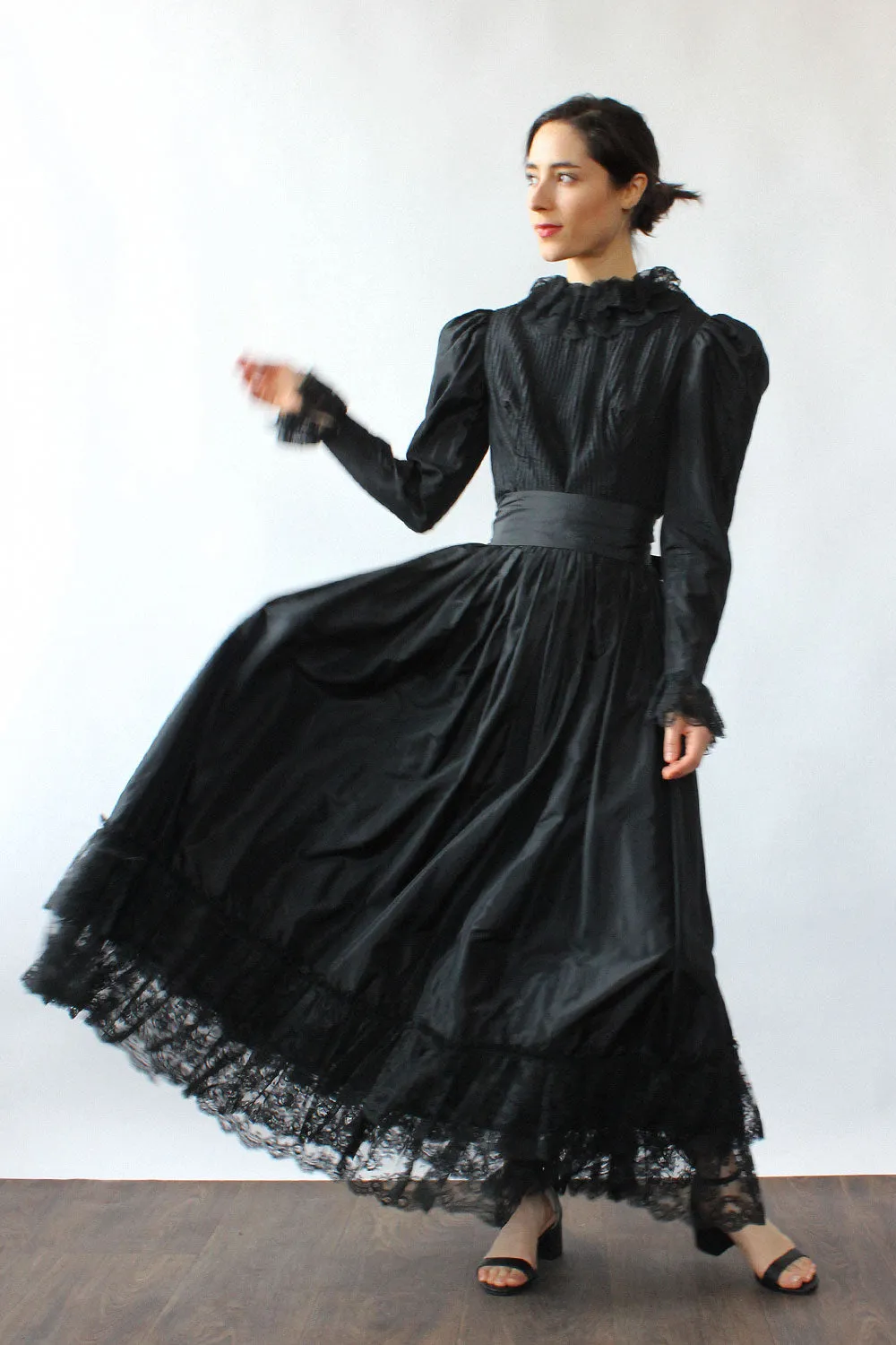 Aldrich Goth Prairie Gown S