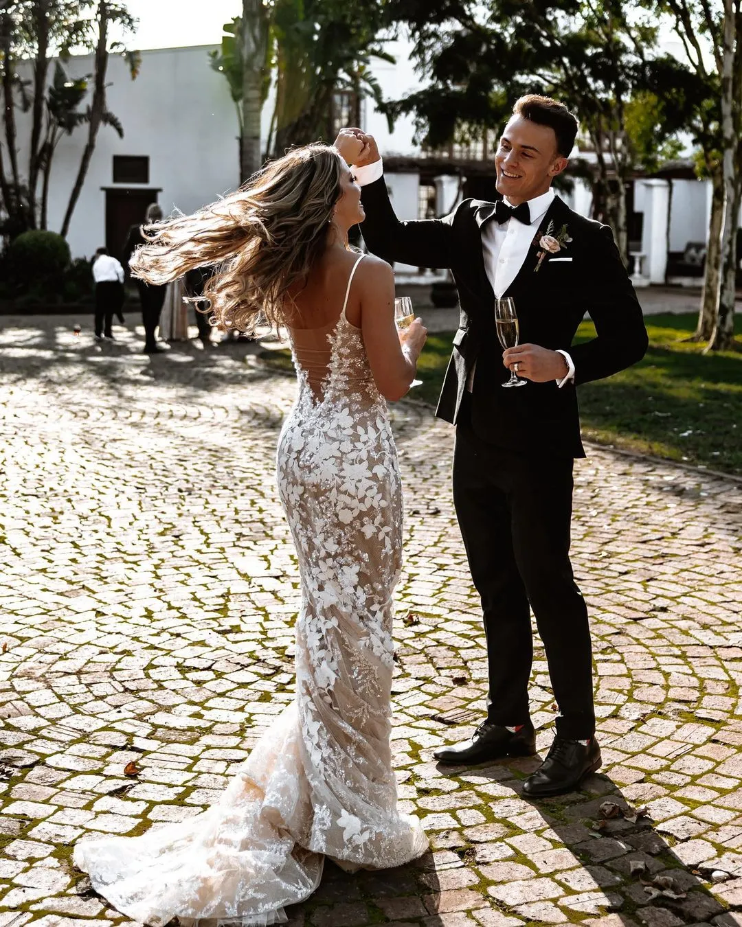 Bohemian Mermaid V Neck Lace Wedding Dresses VK23051701