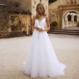 Eightree Bohemian Wedding Dresses Beach 2021 Lace Appliques Spaghetti Strap Wedding Gowns Romantic Vintage Bride Dresses