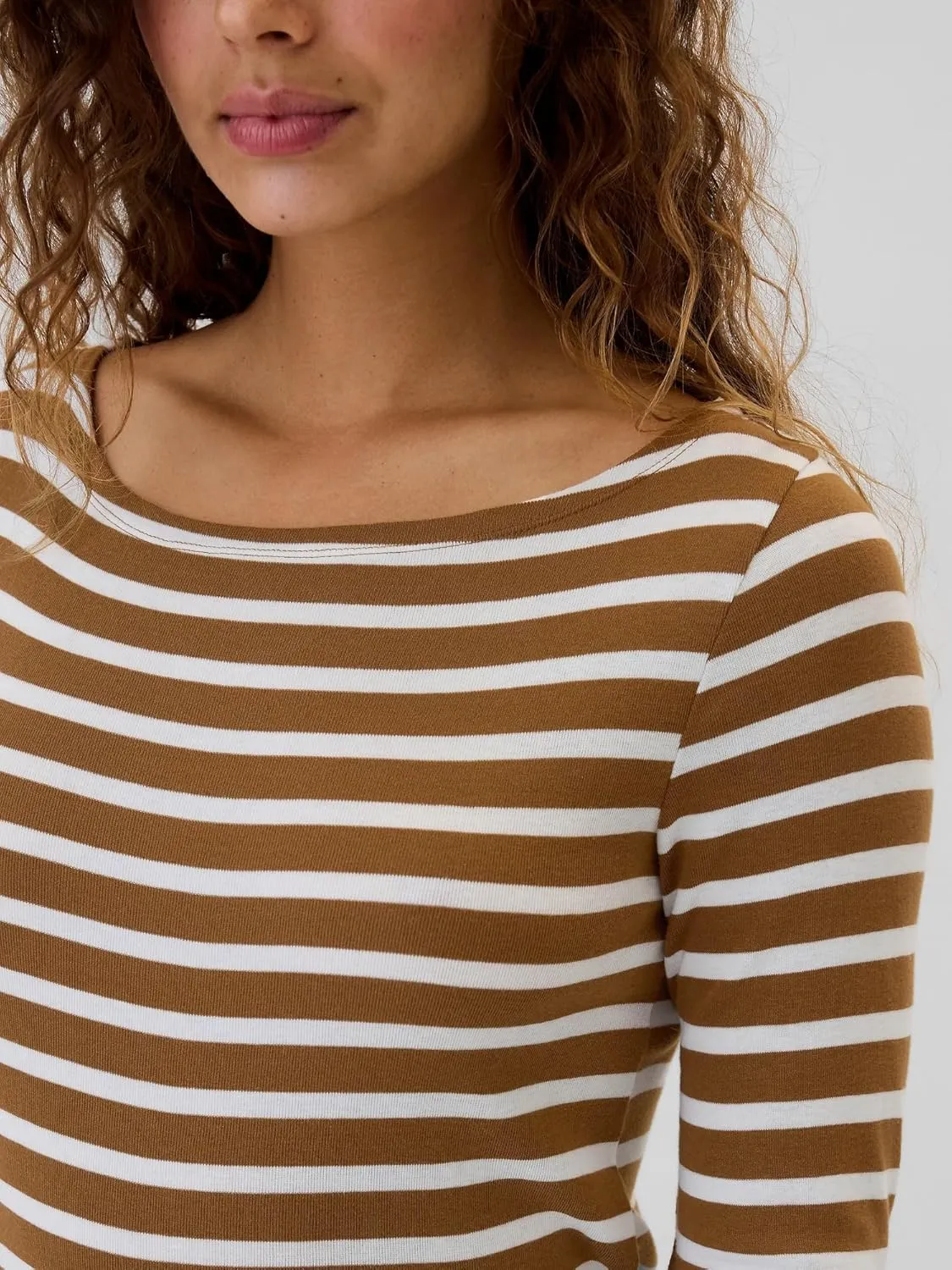 GAP Women's Long Sleeve Favorite Boatneck
