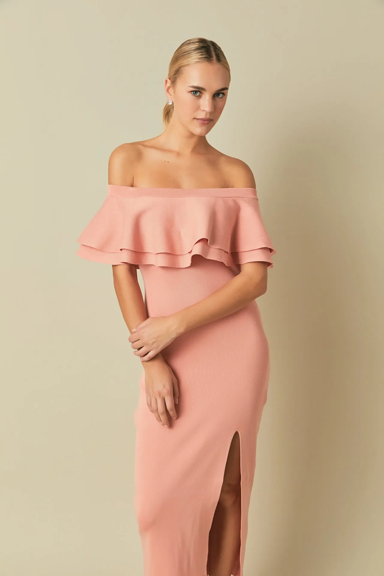 Off the Shoulder Ruffle Maxi Dress