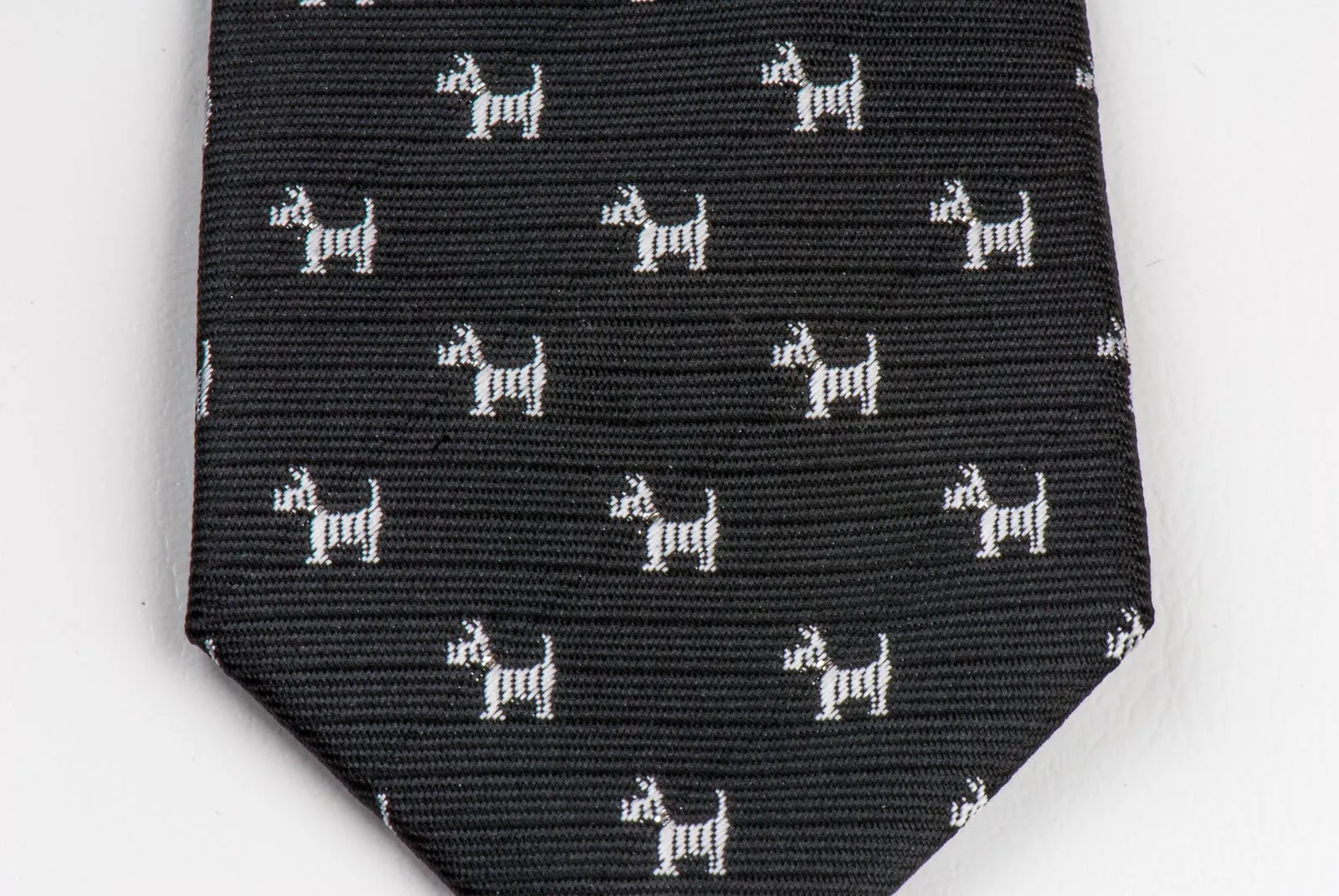Skinny Tie By Christian Stephanus Silver Scotty Dogs On Black 2 inch